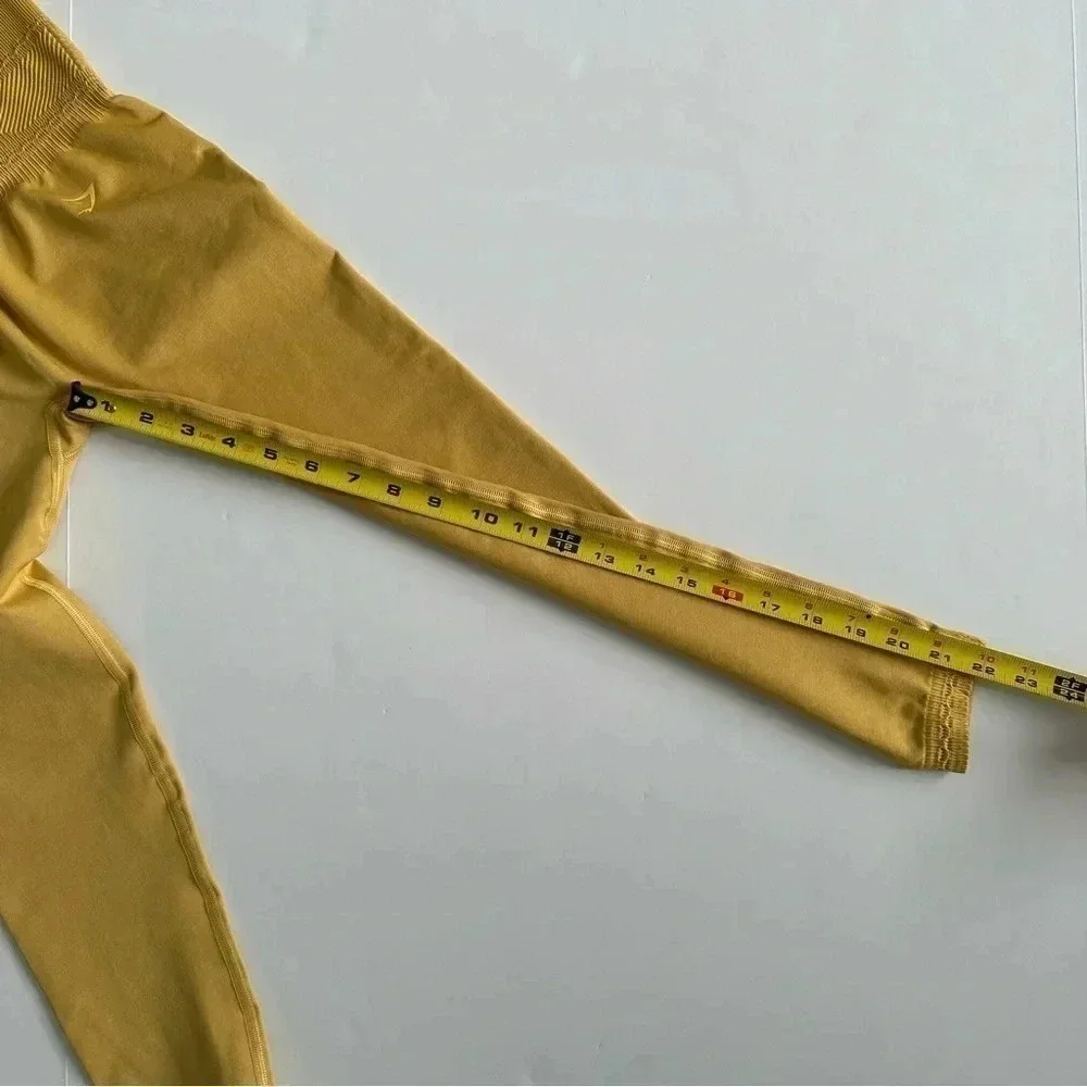 Gymshark‎ Studio Leggings Yellow Small